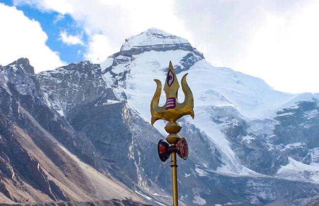 Adi Kailash Yatra by Helicopter